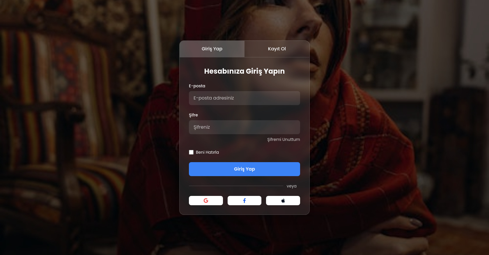Modello HTML/CSS/JS per modulo di accesso e registrazione